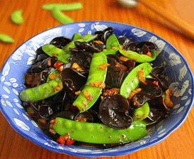 炝拌木耳荷兰豆