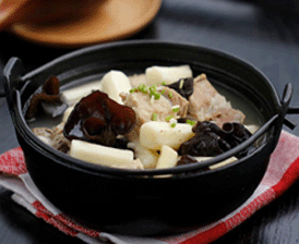 黑木耳山药排骨汤