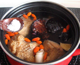 灵芝田七瘦肉汤